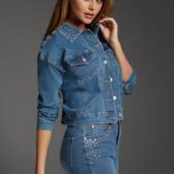 Bebe Denim Jacket Embellished With Crystals by Swarovski Size M Medium Blue Wash - Picture 2 of 3